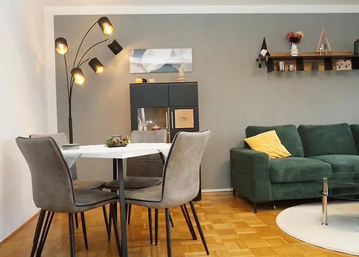 Apartment Gemuetliches Mit Balkon Und Parkplatz Im Zentrum