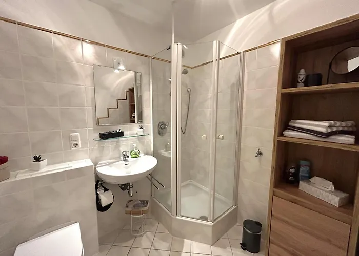 Gemuetliches Mit Balkon Und Parkplatz Im Zentrum Apartment