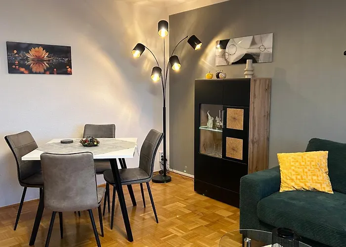 Gemuetliches Mit Balkon Und Parkplatz Im Zentrum * Bayreuth