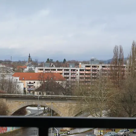 Gemuetliches Mit Balkon Und Parkplatz Im Zentrum