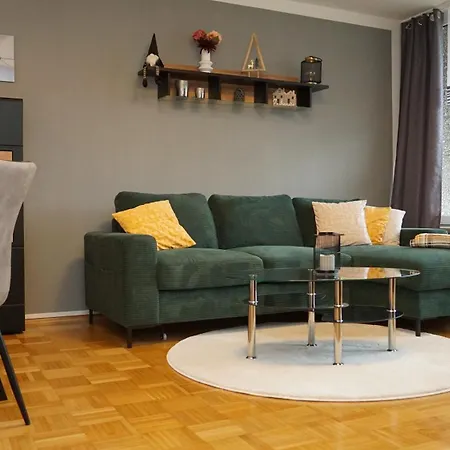 Gemuetliches Mit Balkon Und Parkplatz Im Zentrum Байройт