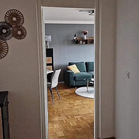 Gemuetliches Mit Balkon Und Parkplatz Im Zentrum